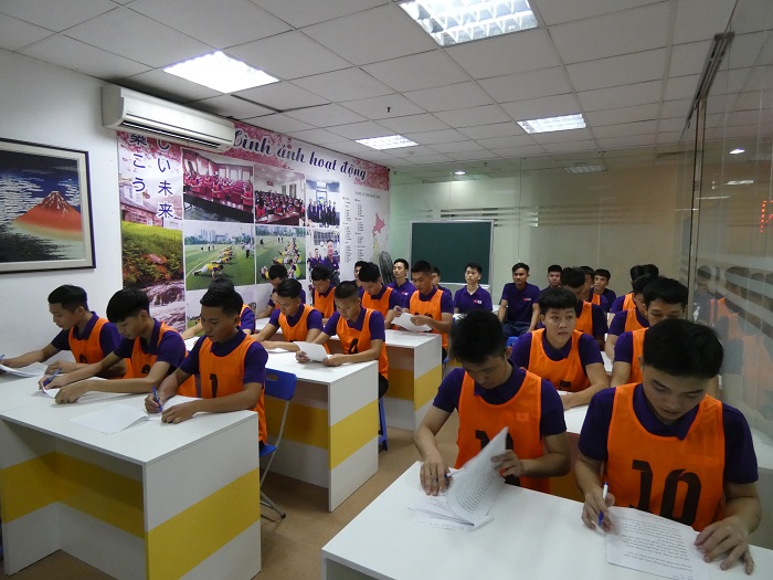 Tuyển 10 nam đi làm việc tại Nhật Bản đơn hàng hàn lương cao